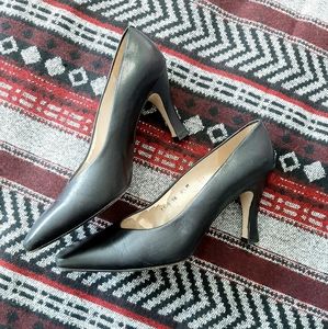 Black Bandolino pumps